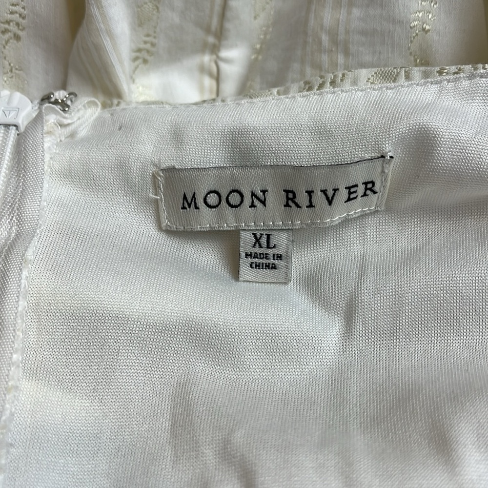 Moon River Spaghetti Strap Dress, Sweetheart, Empire Waist, White & Gold XL - Picture 9 of 11
